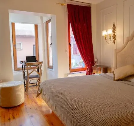 Fatih Balat Tarihten Nezih şık Ev- 1 *